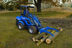 MultiOne mini loader 7 series with log grabber